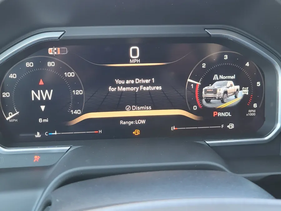 2026 GMC Sierra 2500HD AT4 | Photo 13 of 25