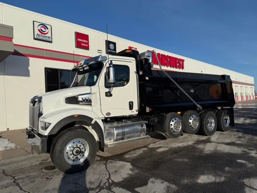 2026 Western Star 47X | Photo 2 of 14