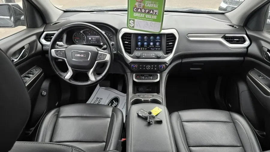 2023 GMC Acadia | Photo 25 of 30