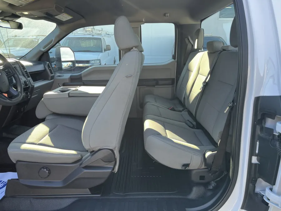 2022 Ford F250 | Photo 6 of 21