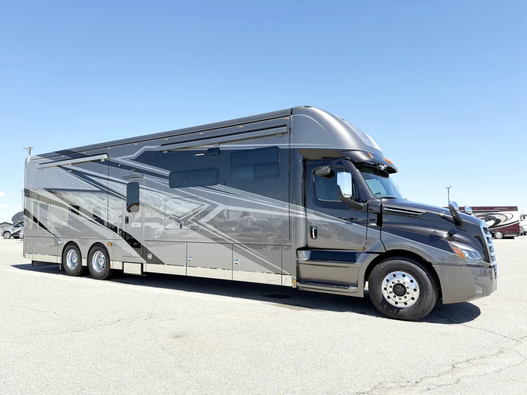 2026 Renegade XL 45QS 