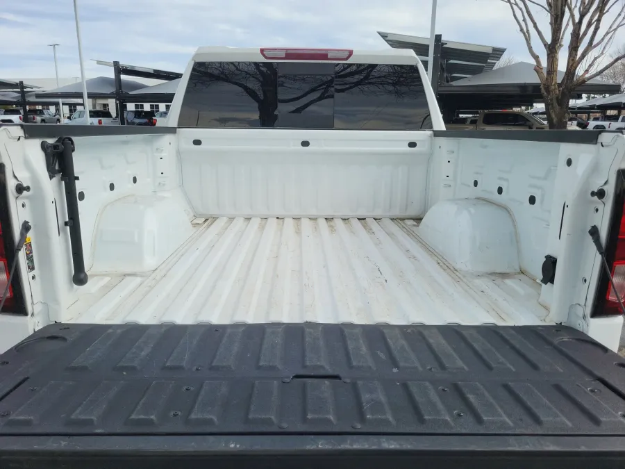 2025 GMC Sierra 1500 Elevation | Photo 21 of 23