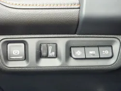 2023 GMC Acadia AT4 | Thumbnail Photo 26 of 27