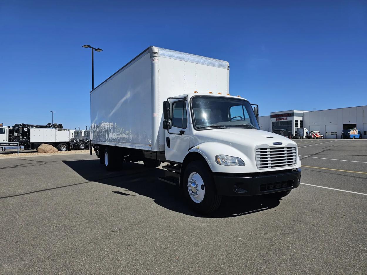 2019 Freightliner M2 106 | Photo 3 of 19