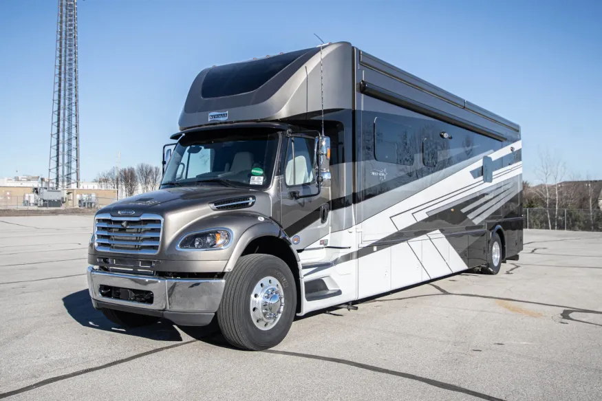 2026 Newmar Super Star 4059 | Photo 7 of 28