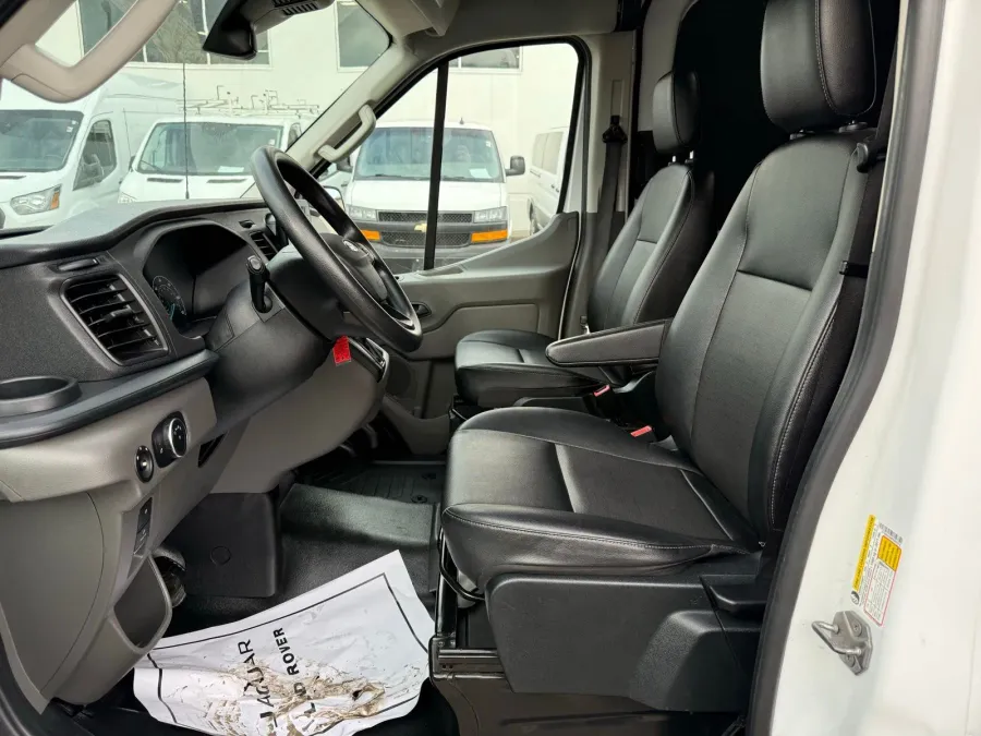 2023 Ford Transit-250 Base | Photo 4 of 20