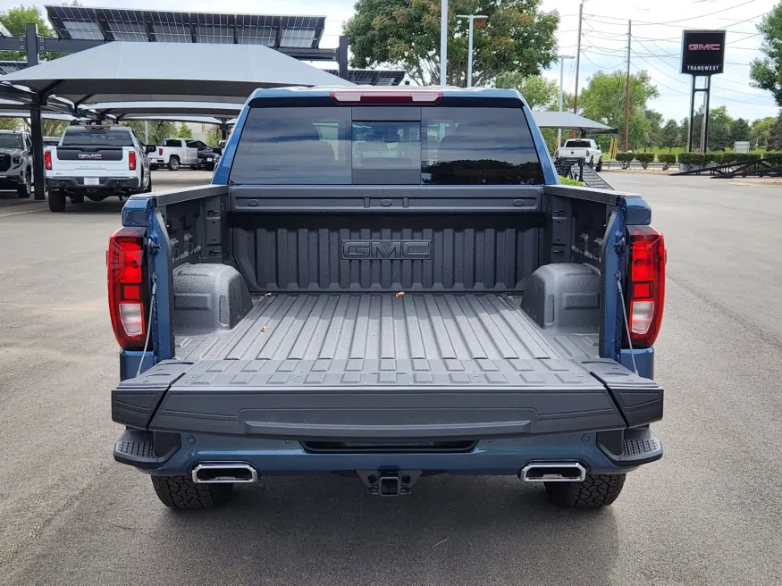 2026 GMC Sierra 1500 Elevation | Photo 16 of 30