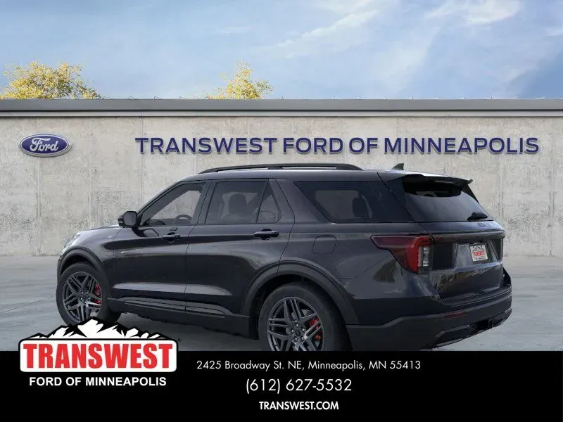 2026 Ford Explorer ST-Line | Photo 3 of 23