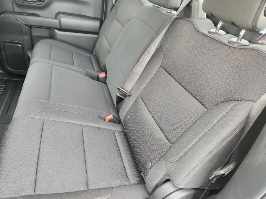 2026 GMC Sierra 1500 Pro | Photo 16 of 21