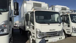 2025 Isuzu NRR GAS | Thumbnail Photo 1 of 10