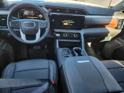 2026 GMC Sierra 2500HD Denali | Thumbnail Photo 11 of 31