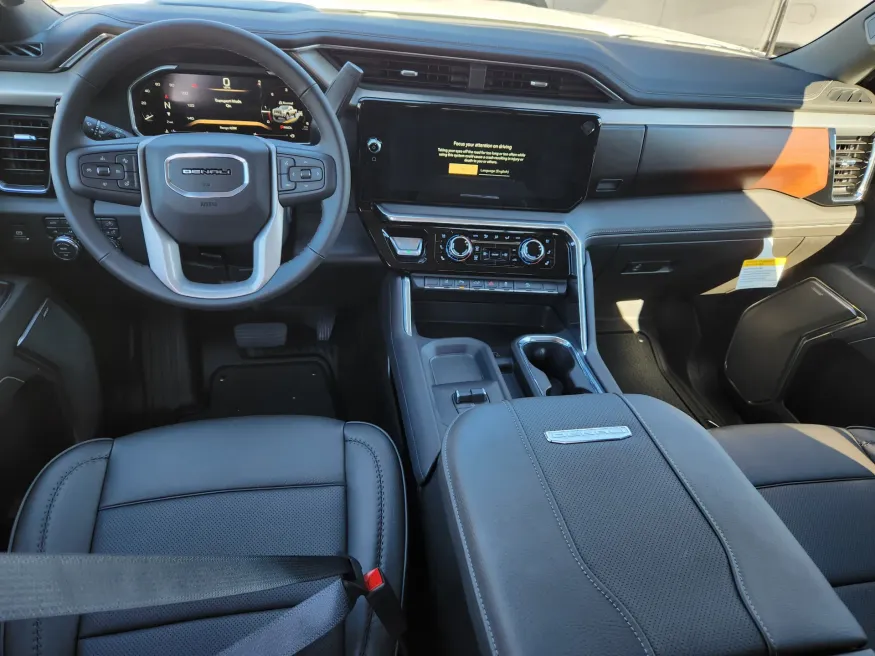 2026 GMC Sierra 2500HD Denali | Photo 11 of 31