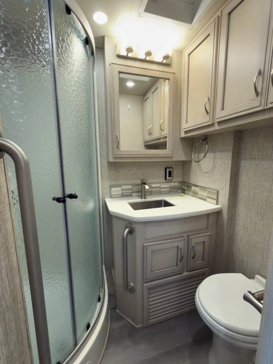 2022 Newmar Canyon Star 3927 | Photo 21 of 28