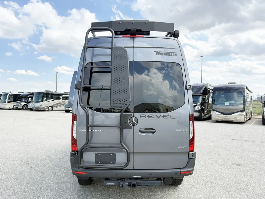 2026 Winnebago Revel 44EC | Photo 14 of 19