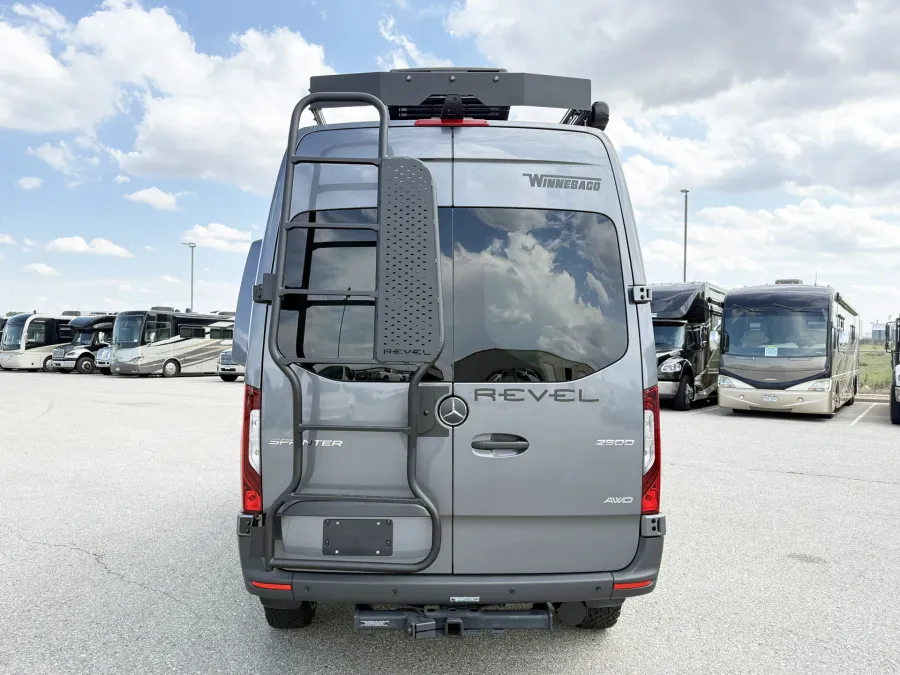 2026 Winnebago Revel 44EC | Photo 14 of 19