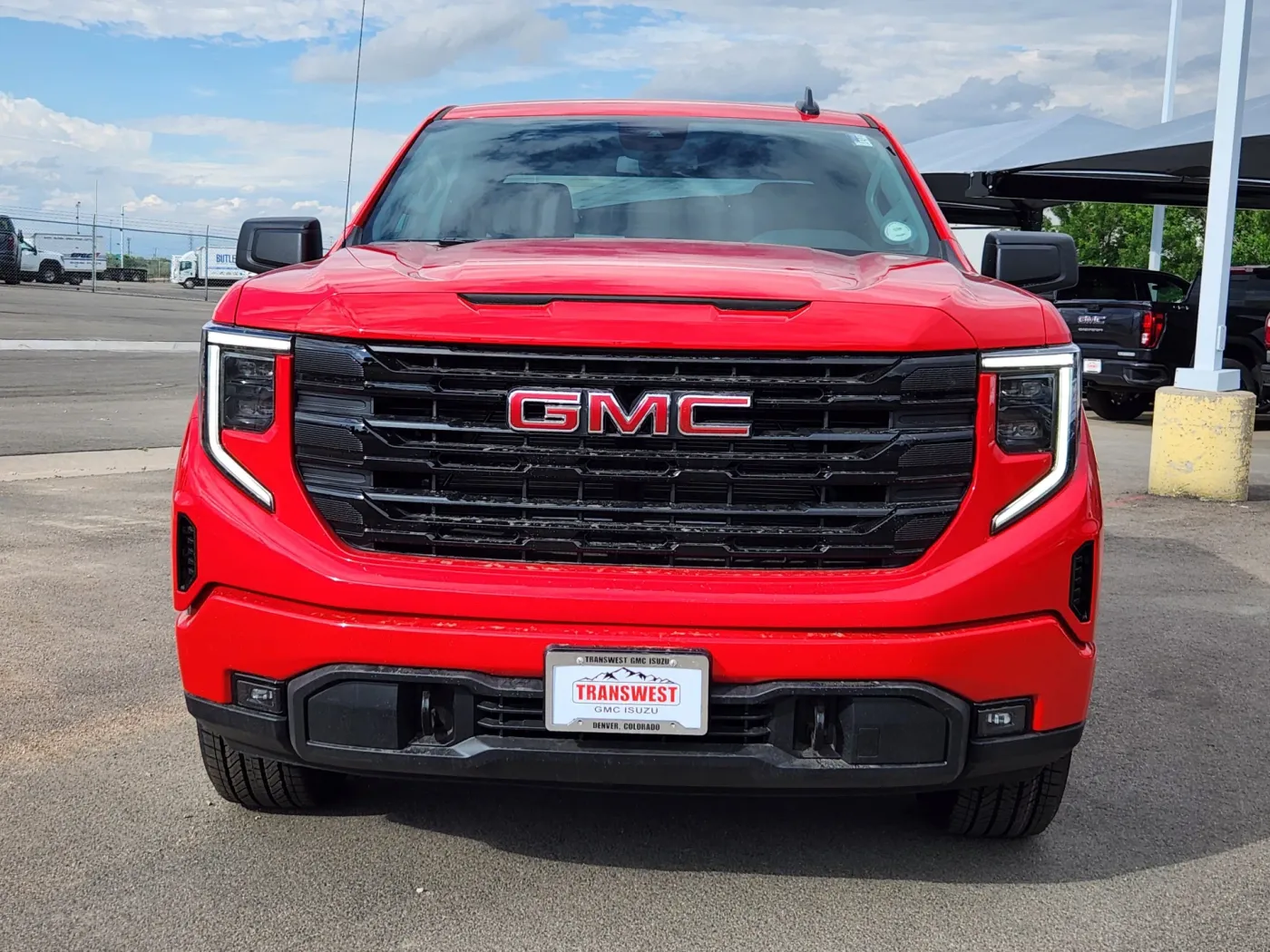 2025 GMC Sierra 1500 Elevation | Photo 4 of 28