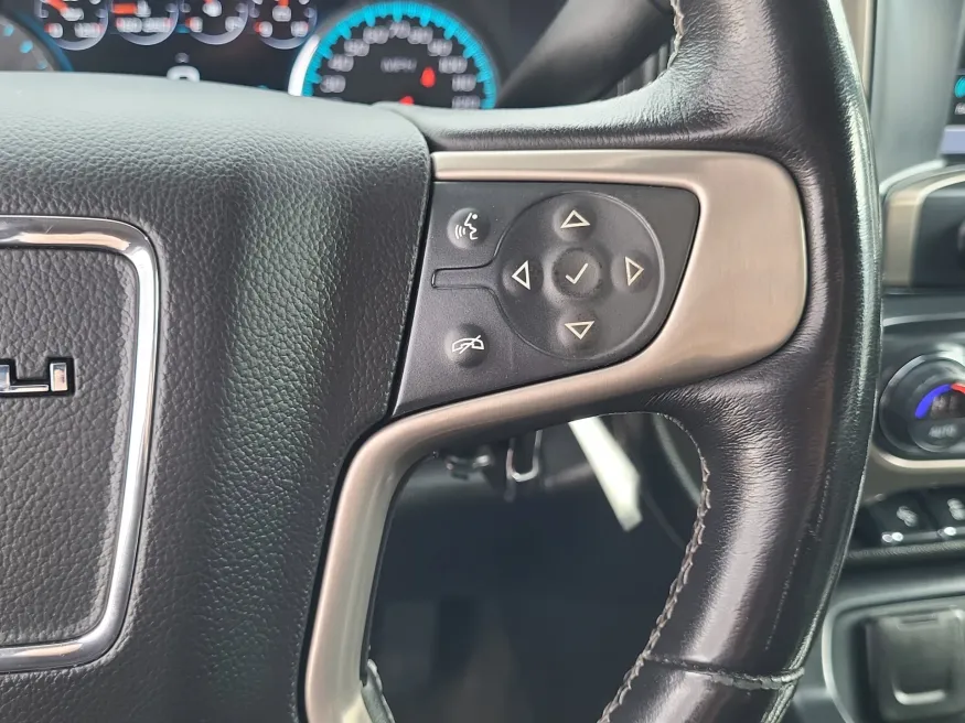 2018 GMC Sierra 2500HD Denali | Photo 13 of 23