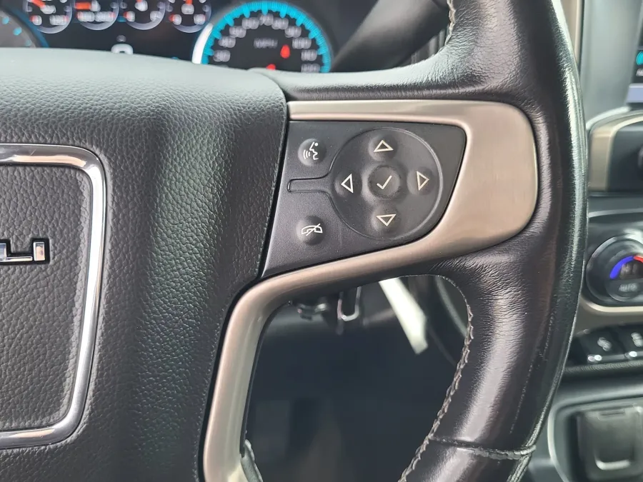 2018 GMC Sierra 2500HD Denali | Photo 13 of 23