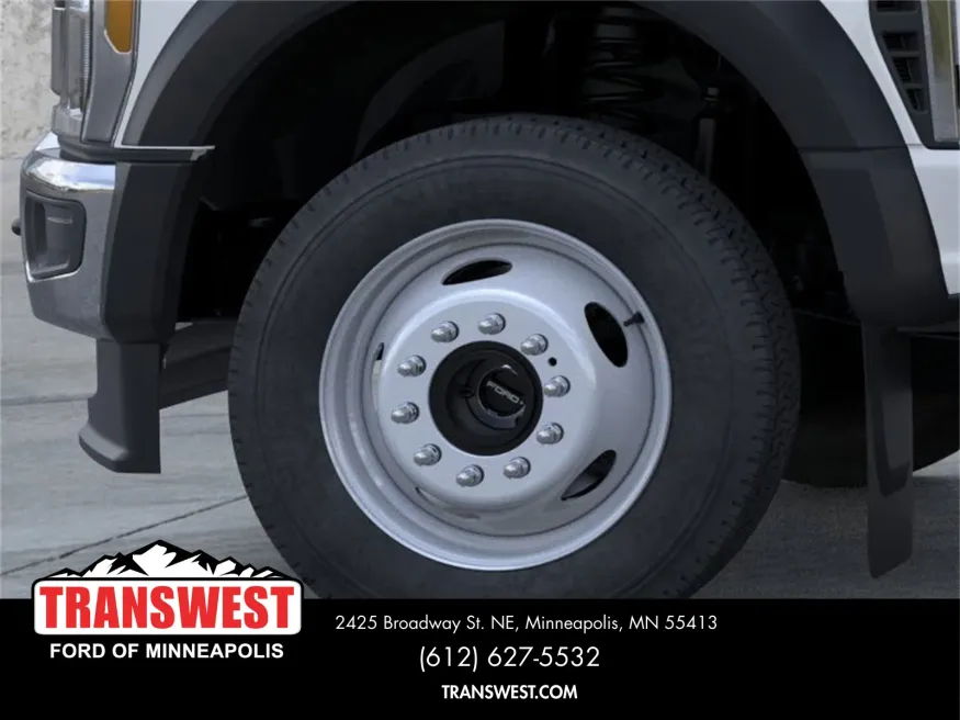 2026 Ford Super Duty F-450 | Photo 19 of 22