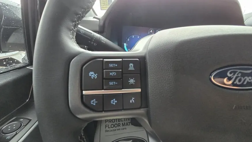 2025 Ford F-150 | Photo 16 of 29