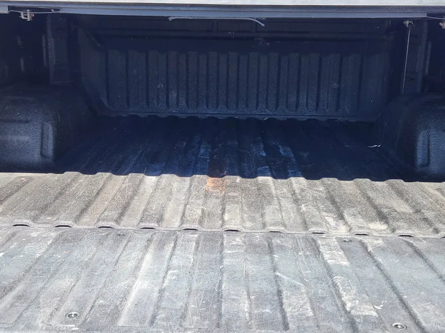 2020 Chevrolet Silverado 1500 LT | Photo 11 of 24