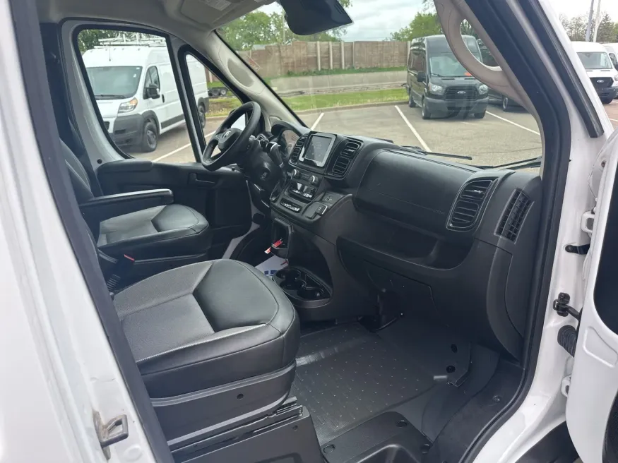 2023 RAM ProMaster 2500 High Roof | Photo 14 of 16