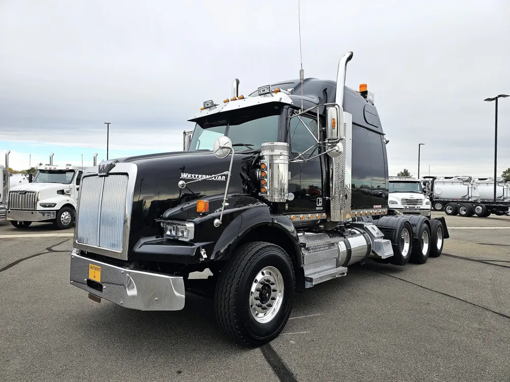 2021 Western Star 4900SA
