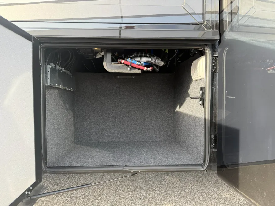 2026 Newmar Grand Star 3444 | Photo 36 of 47