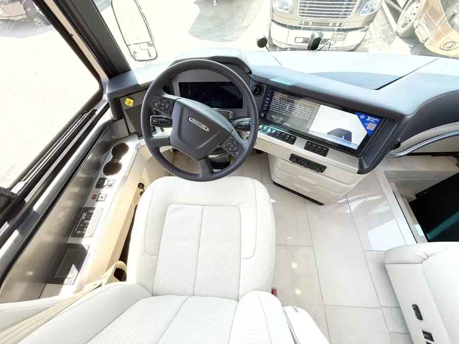 2026 Newmar London Aire 4551 | Photo 7 of 34