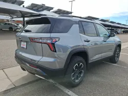 2026 Chevrolet Equinox AWD ACTIV | Thumbnail Photo 4 of 22