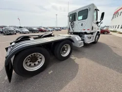 2020 Freightliner Cascadia 113 | Thumbnail Photo 5 of 10