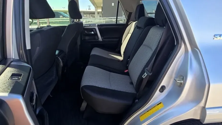 2022 Toyota 4Runner | Photo 27 of 29