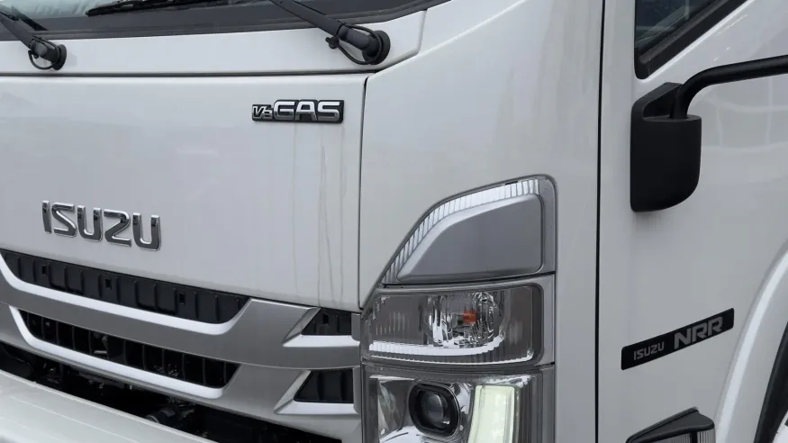 2025 Isuzu NRR GAS | Photo 11 of 21