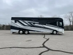 2026 Newmar Dutch Star 4081 | Thumbnail Photo 3 of 42