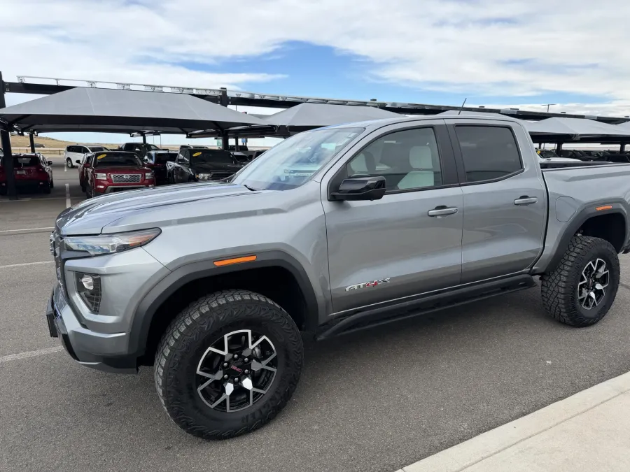 2023 GMC Canyon 4WD AT4X | Photo 3 of 19