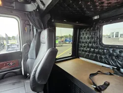 2019 Western Star 4900 | Thumbnail Photo 25 of 31