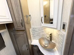 2026 Newmar Dutch Star 3836 | Thumbnail Photo 8 of 29