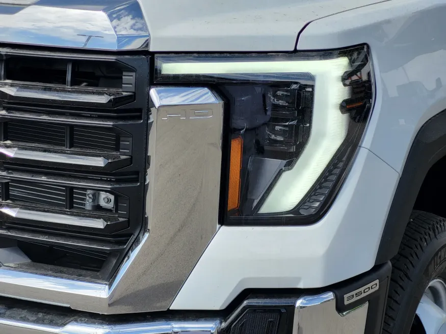 2026 GMC Sierra 3500HD CC Pro | Photo 7 of 23