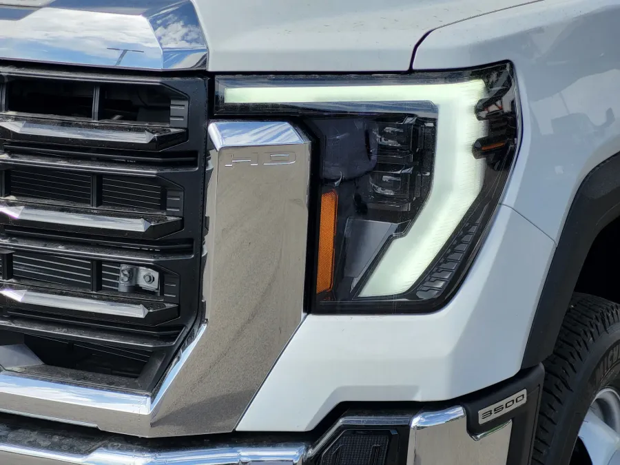 2026 GMC Sierra 3500HD CC Pro | Photo 7 of 23