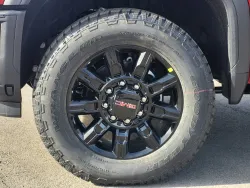 2026 GMC Sierra 2500HD AT4 | Thumbnail Photo 9 of 24