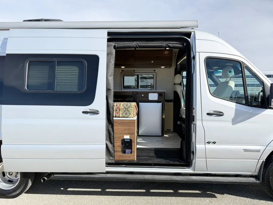 2020 Winnebago Boldt 70KL | Photo 4 of 20