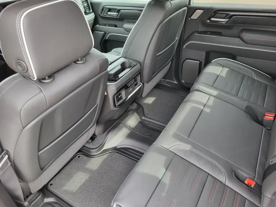 2026 GMC Sierra 2500HD AT4X | Photo 22 of 25