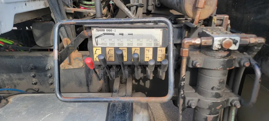 2007 Sterling LT9500 | Photo 10 of 14