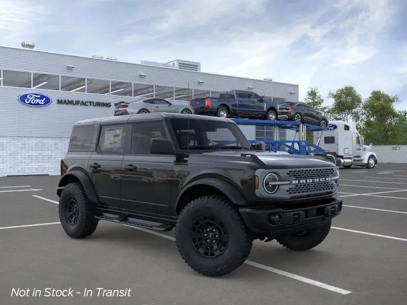 2026 Ford Bronco Badlands | Photo 6 of 24