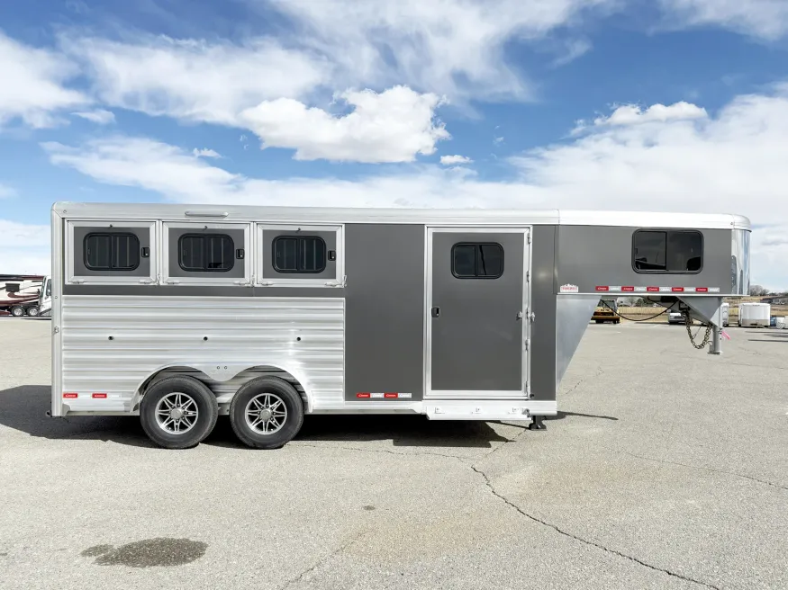 2024 Cimarron Norstar 3HGN | Photo 3 of 17