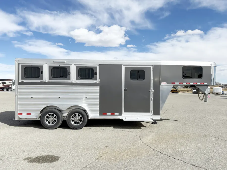 2024 Cimarron Norstar 3HGN | Photo 3 of 17