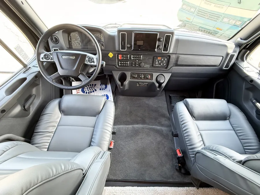 2026 Renegade Verona 36VSB | Photo 6 of 28