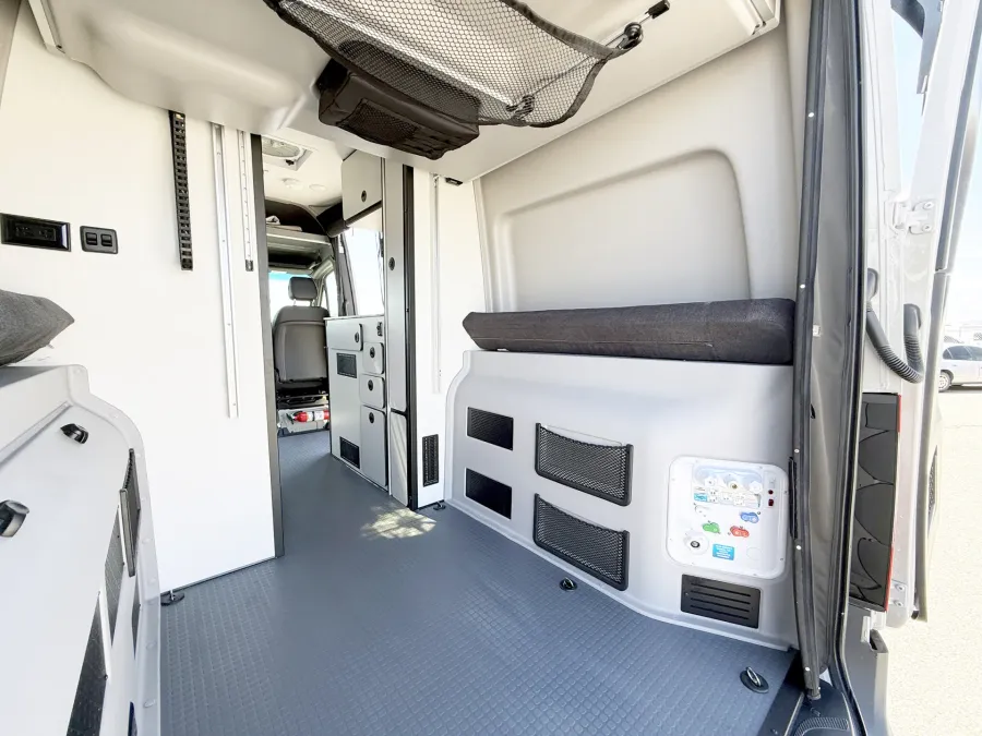2027 Winnebago Revel Sport 44N | Photo 16 of 19