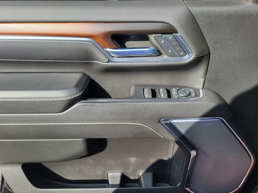 2024 GMC Sierra 2500HD Denali | Photo 18 of 25