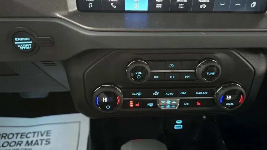 2025 Ford Bronco | Photo 20 of 29